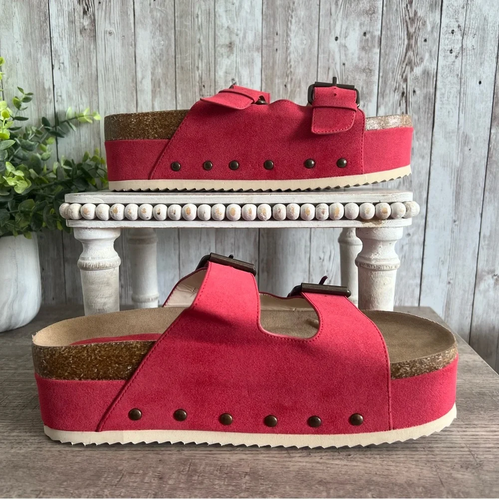 Altar'd State Serrena Platform Red Buckle Sandals 8 - Picture 4 of 6